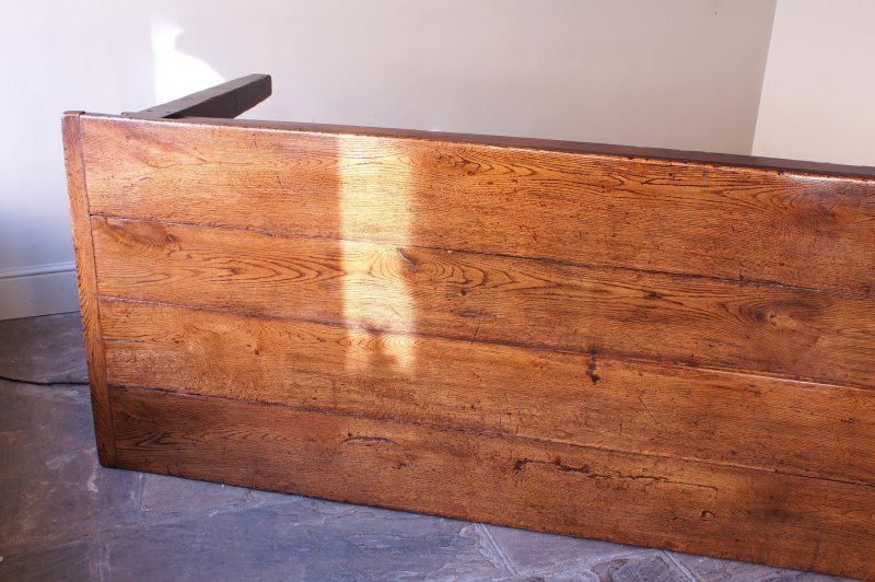English 18th Century Oak Farmhouse Dining Table - Image 10
