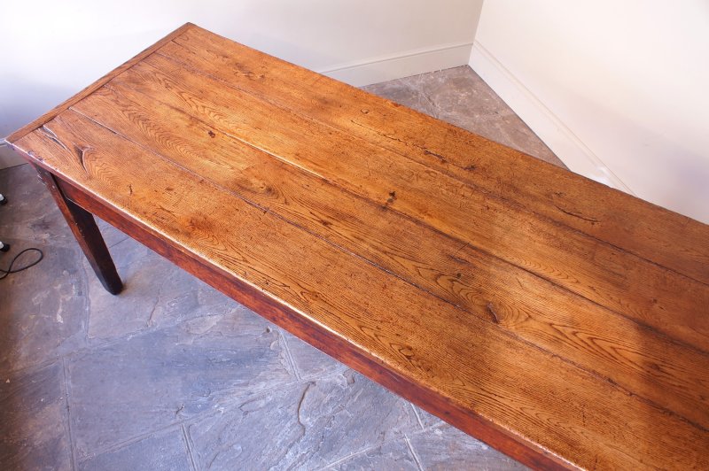 English 18th Century Oak Farmhouse Dining Table - Image 15