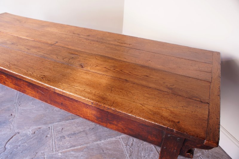 English 18th Century Oak Farmhouse Dining Table - Image 19