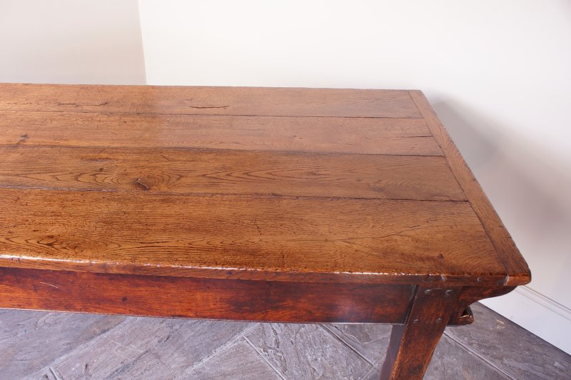 English 18th Century Oak Farmhouse Dining Table - Image 18