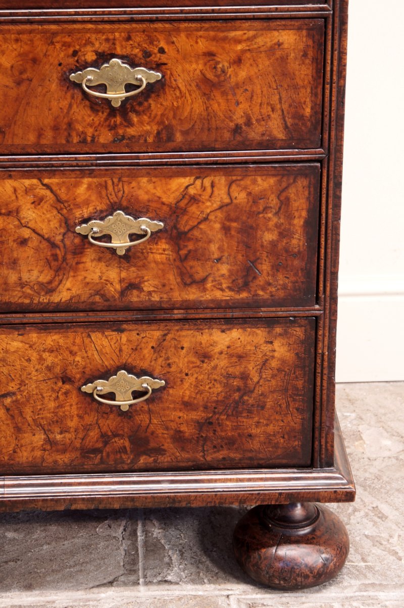Fine Early 18th Century Walnut Cabinet On Chest - Image 4
