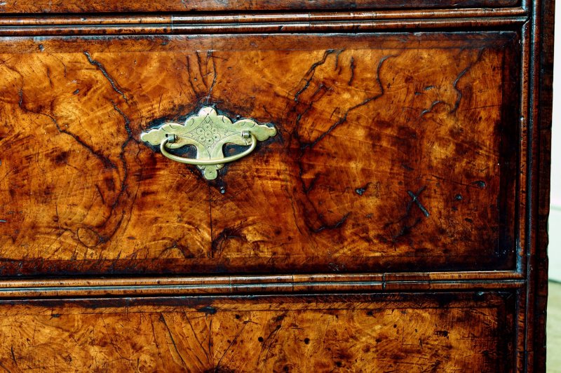 Fine Early 18th Century Walnut Cabinet On Chest - Image 9