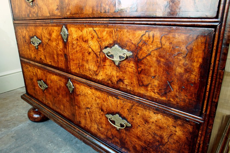 Fine Early 18th Century Walnut Cabinet On Chest - Image 18