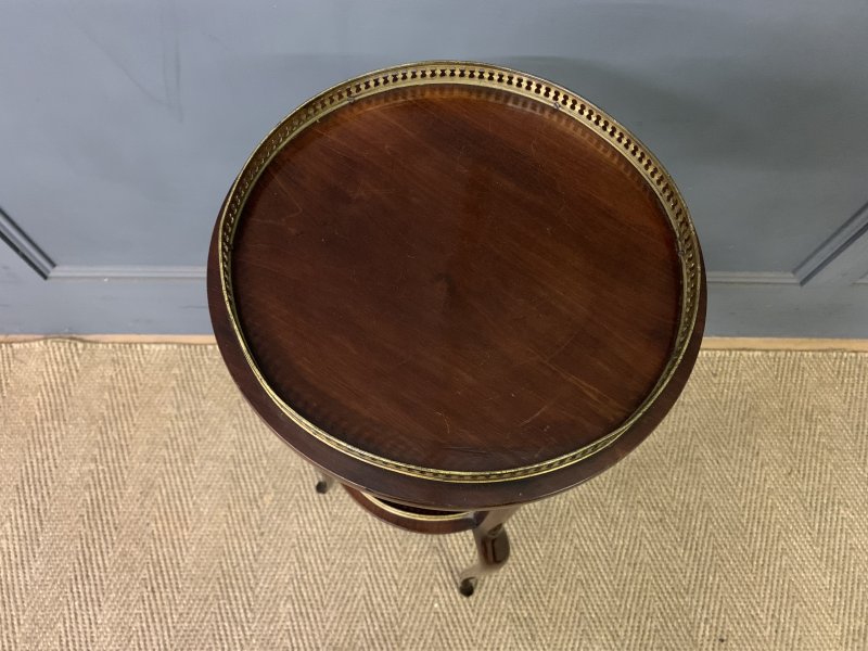 Pair of Mahogany Stands - Image 5