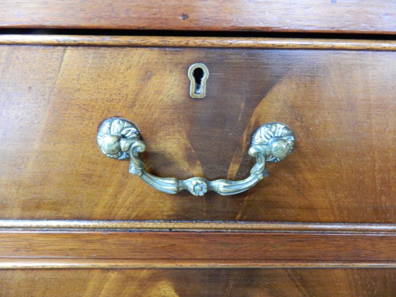 Edwardian Mahogany Chest on Chest - Image 5