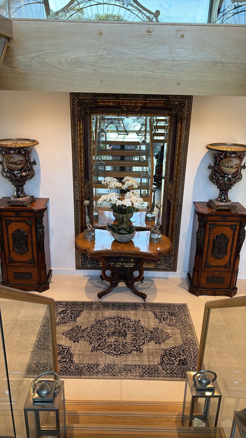 Exhibition Quality Pair of Antique Victorian Amboyna and Carved Ebony Pedestals - Image 7