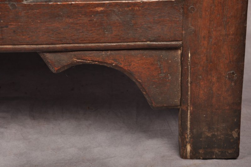 Henry VIII Oak Coffer - Image 8