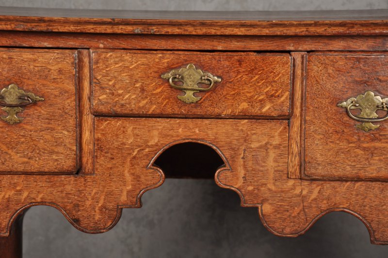 Early 18th Century Oak Lowboy - Image 8