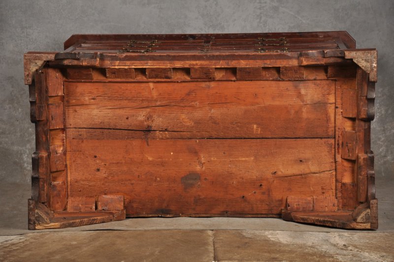 Fine 18th Century Mahogany Chippendale Chest Of Drawers - Image 16