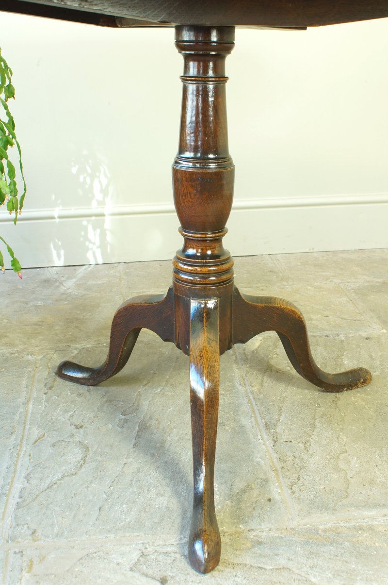 Georgian Oak Tripod Table