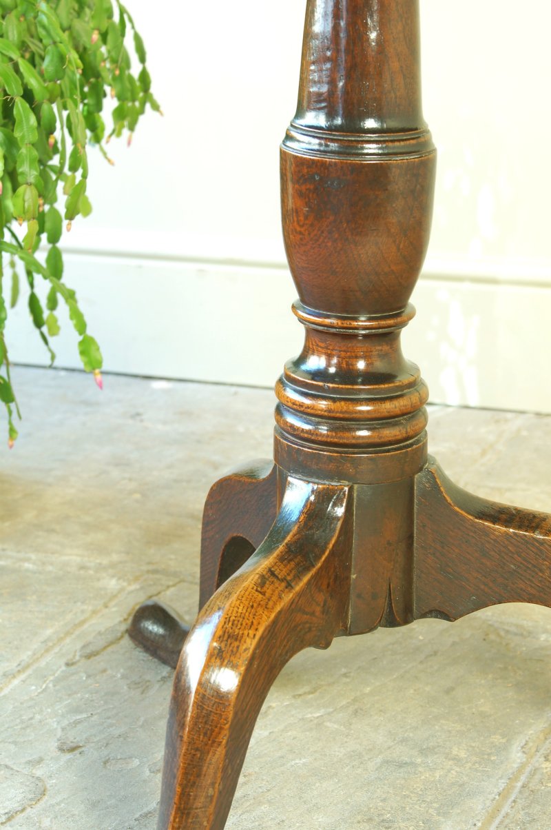 Georgian Oak Tripod Table