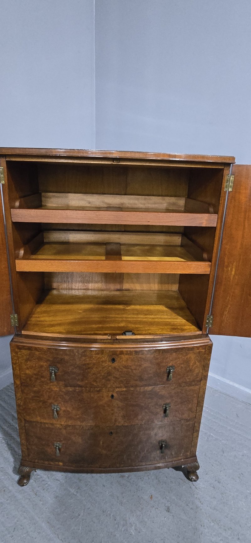 Super Quality Burr Walnut Linen Press of Small Proportions - Image 11