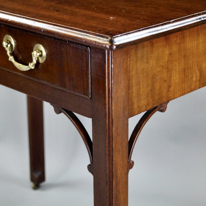 A George III Mahogany Side Table - Image 3