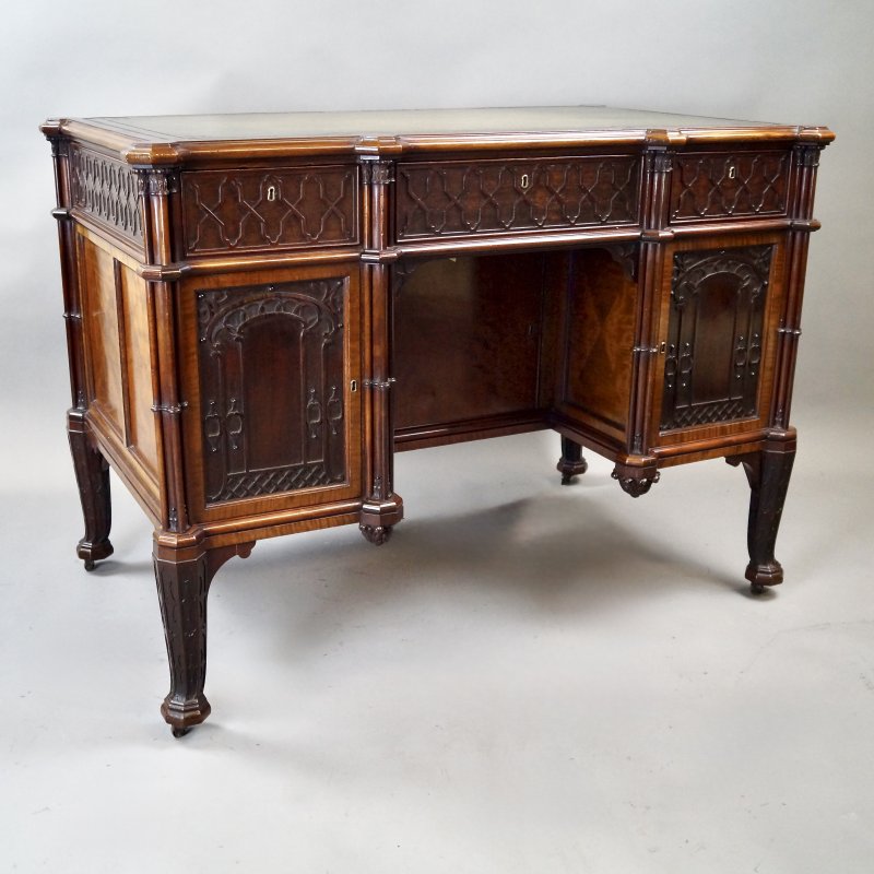 A superb Chippendale design mahogany Gothic revival desk - Image 2