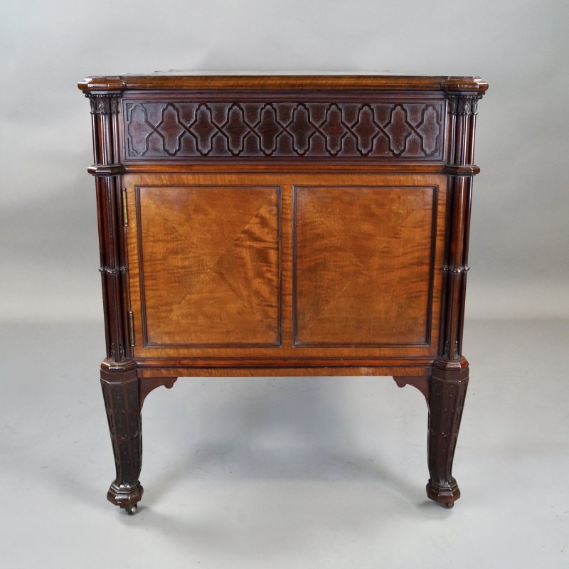 A superb Chippendale design mahogany Gothic revival desk - Image 5