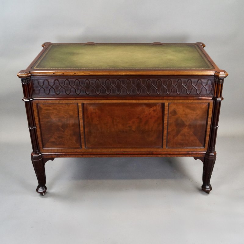 A superb Chippendale design mahogany Gothic revival desk - Image 7