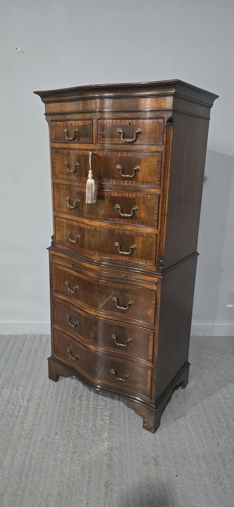 Super Mahogany Serpentine Chest on Chest of Drawers - Image 7