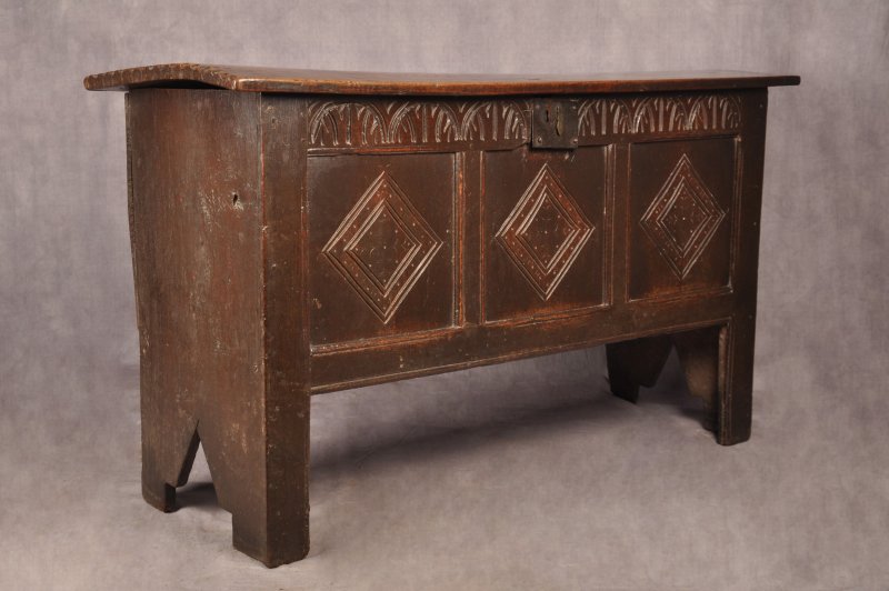 Early 17th Century Oak Coffer - Image 8