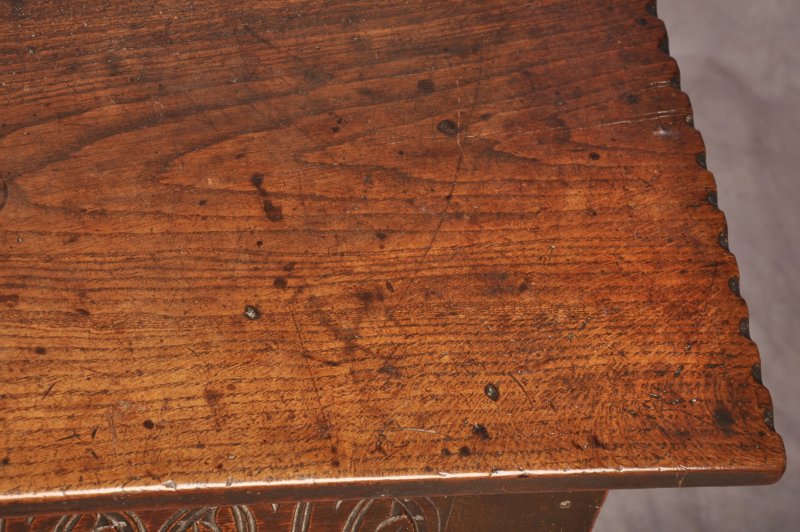 Early 17th Century Oak Coffer - Image 9