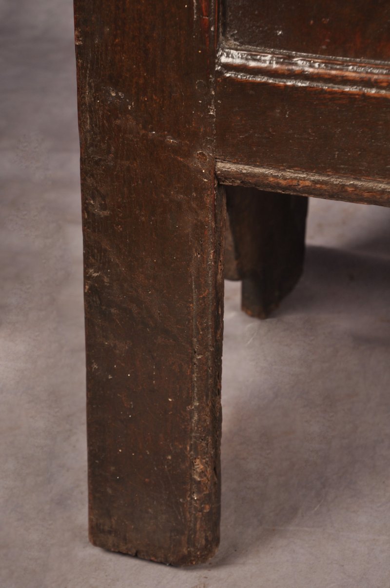 Early 17th Century Oak Coffer - Image 6