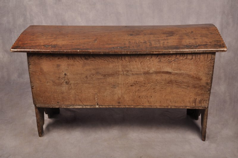 Early 17th Century Oak Coffer - Image 12