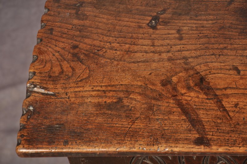 Early 17th Century Oak Coffer - Image 10