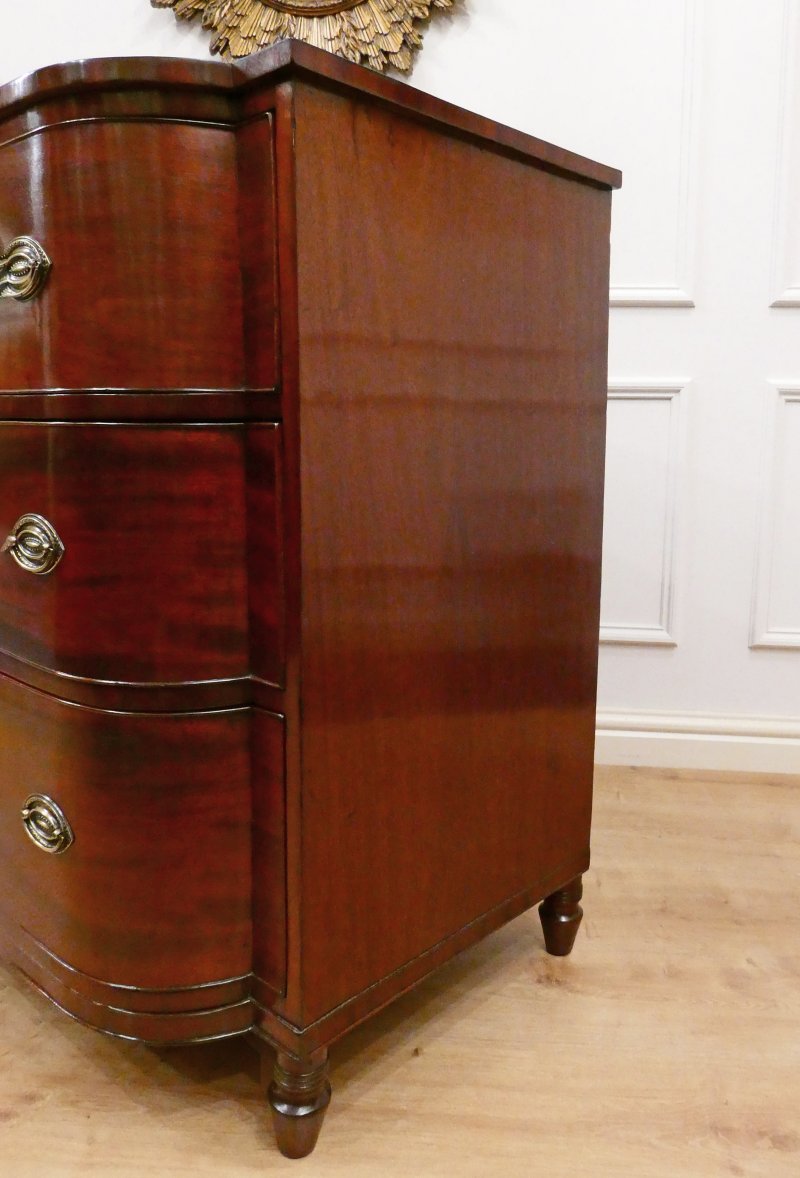 Regency Mahogany Bow Fronted Chest of Drawers - Image 11