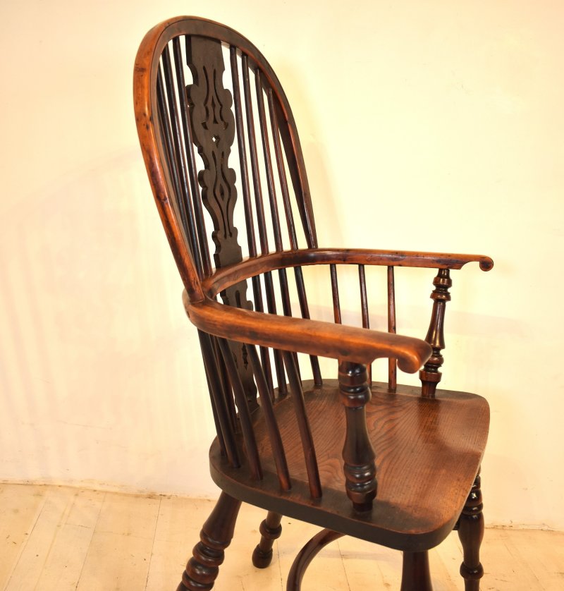 Yew Wood Windsor Chair - Image 2