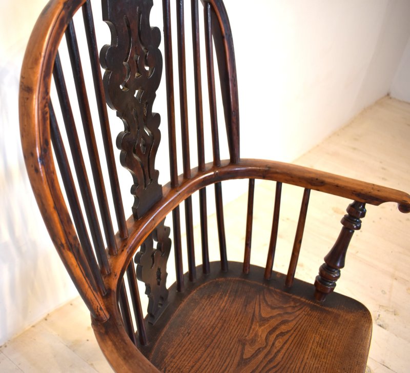 Yew Wood Windsor Chair - Image 4
