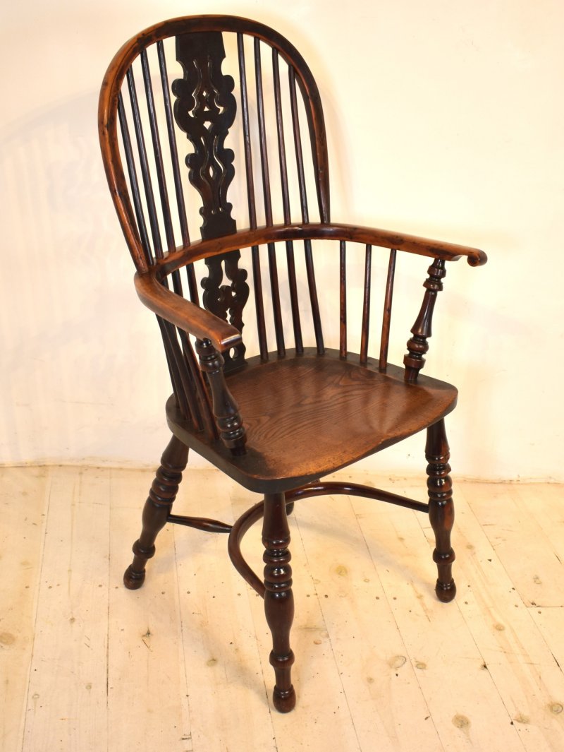 Yew Wood Windsor Chair - Image 6