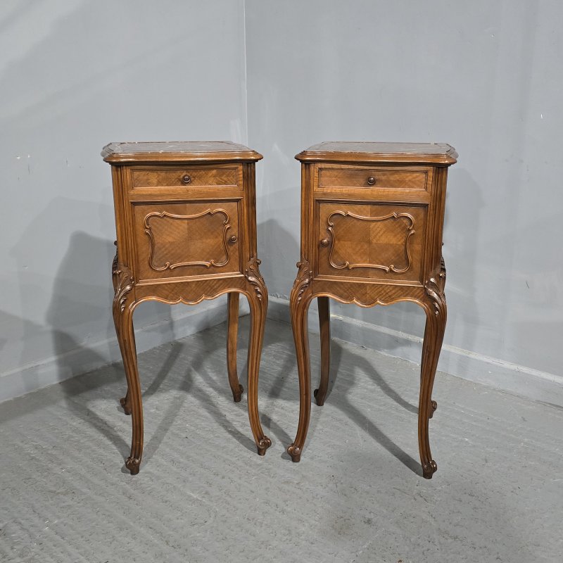 Top Quality Pair French Walnut Bedside Lamp Tables - Image 10