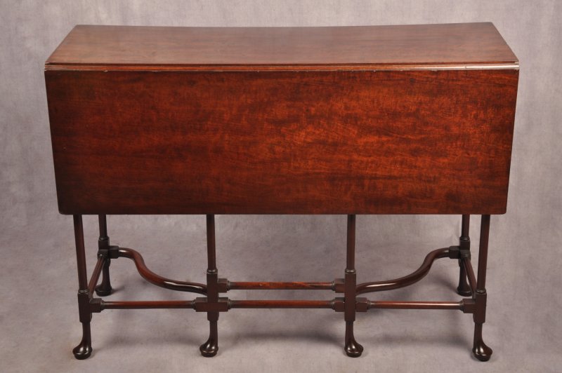 Rare 18th Century Mahogany Spider Table - Image 2