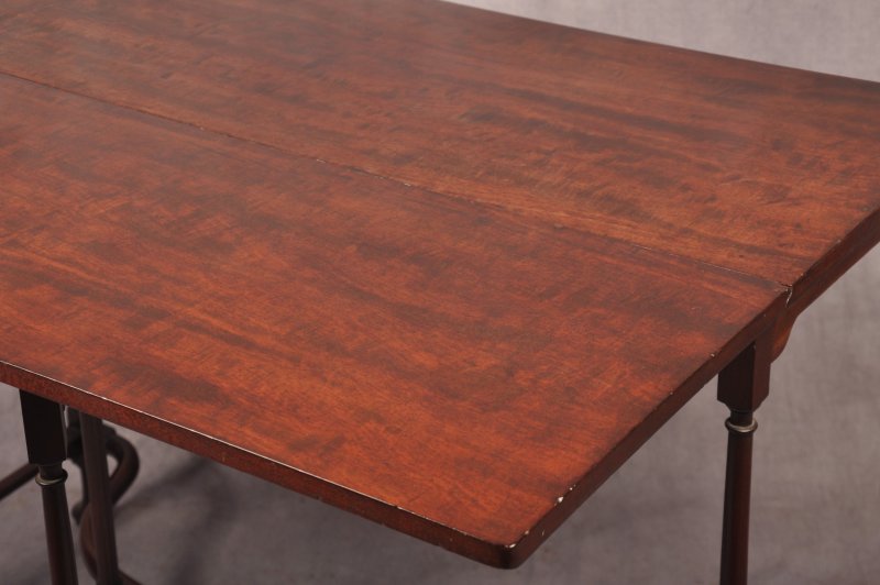 Rare 18th Century Mahogany Spider Table - Image 6