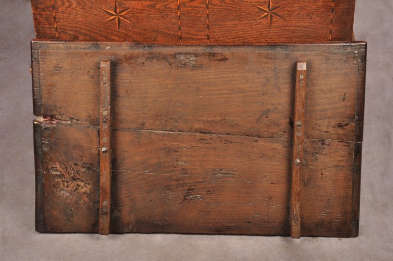 Early 18th Century Oak Coffer Bach - Image 10