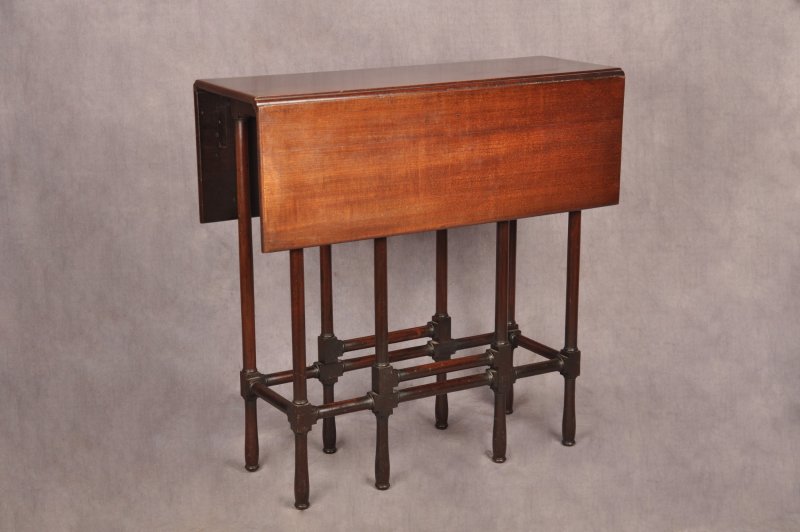 18th Century Mahogany Spider Table