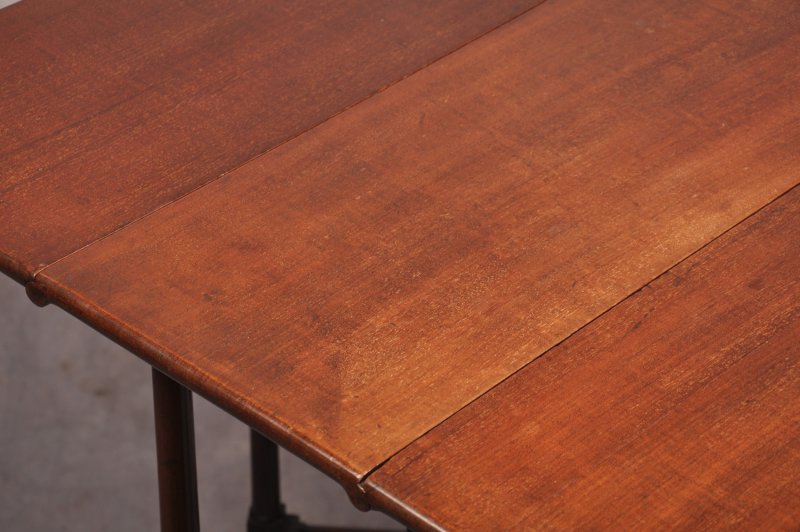 18th Century Mahogany Spider Table