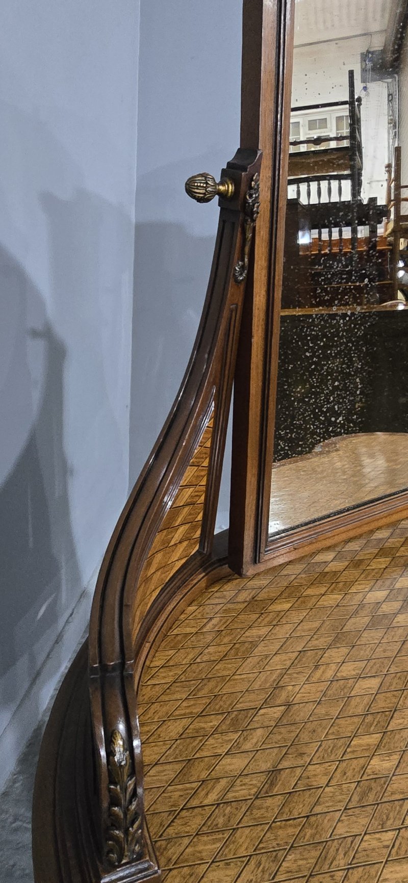 Fine French Dressing Table