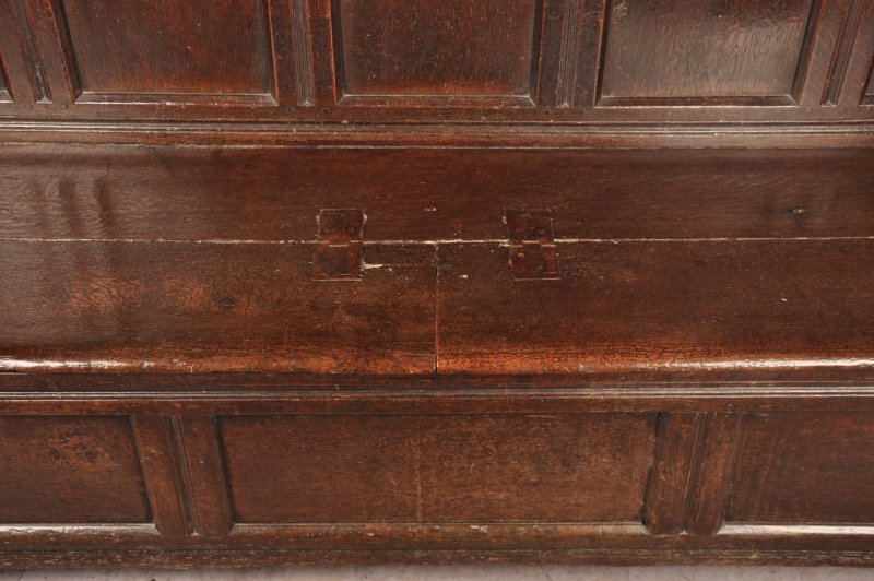 Rare 17th Century Oak North Country Box Settle