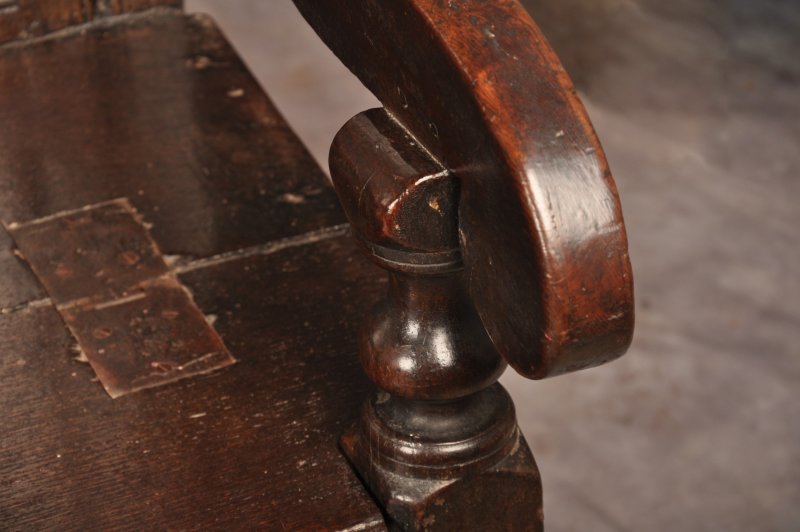 Rare 17th Century Oak North Country Box Settle