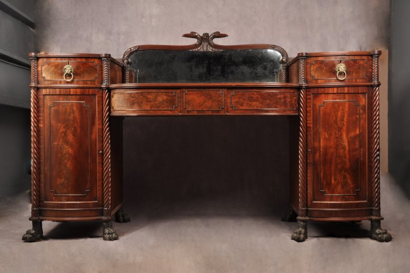 Fine Regency Mahogany Sideboard