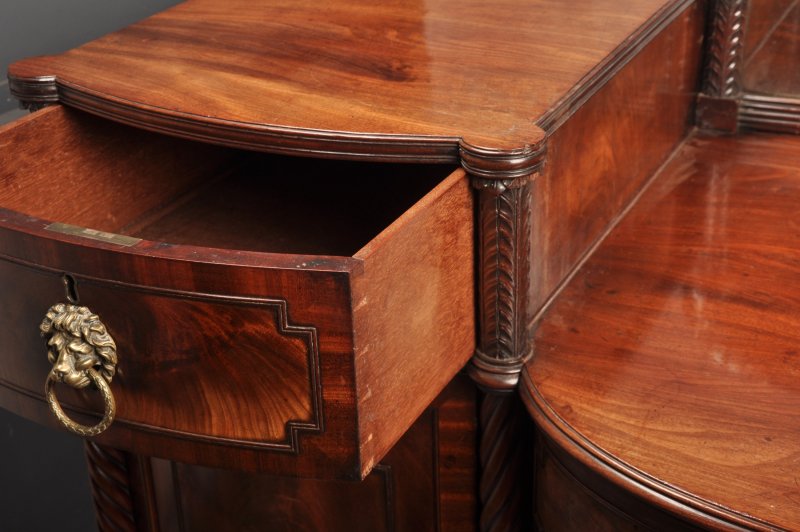 Fine Regency Mahogany Sideboard - Image 8