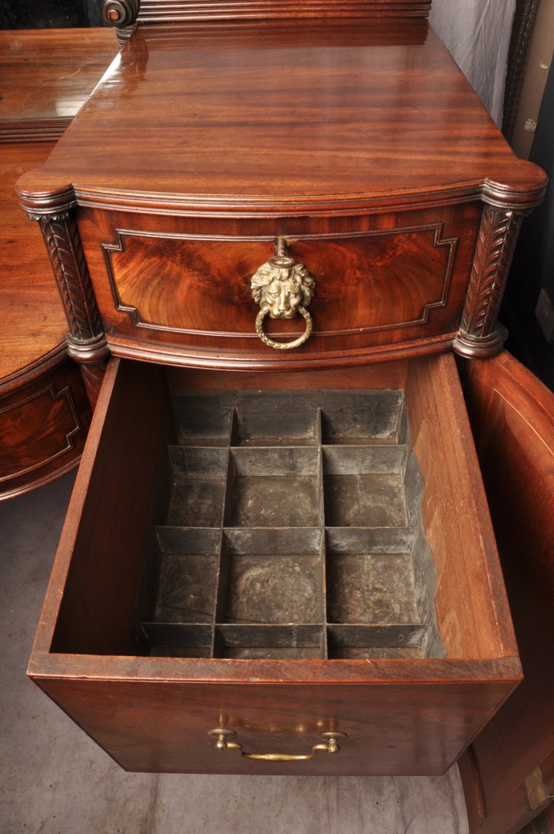Fine Regency Mahogany Sideboard - Image 17