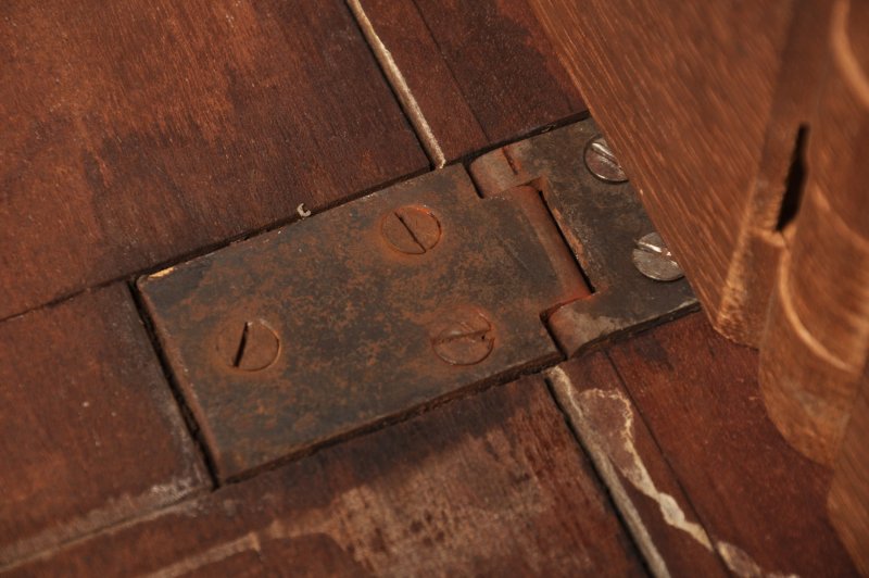 Fine 18th Century Mahogany Gateleg Table