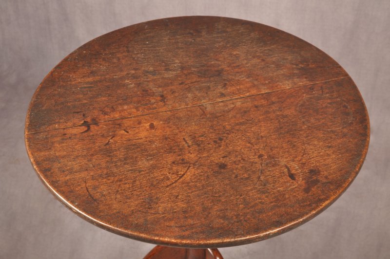 Rare 18th Century Oak Country Tripod Table
