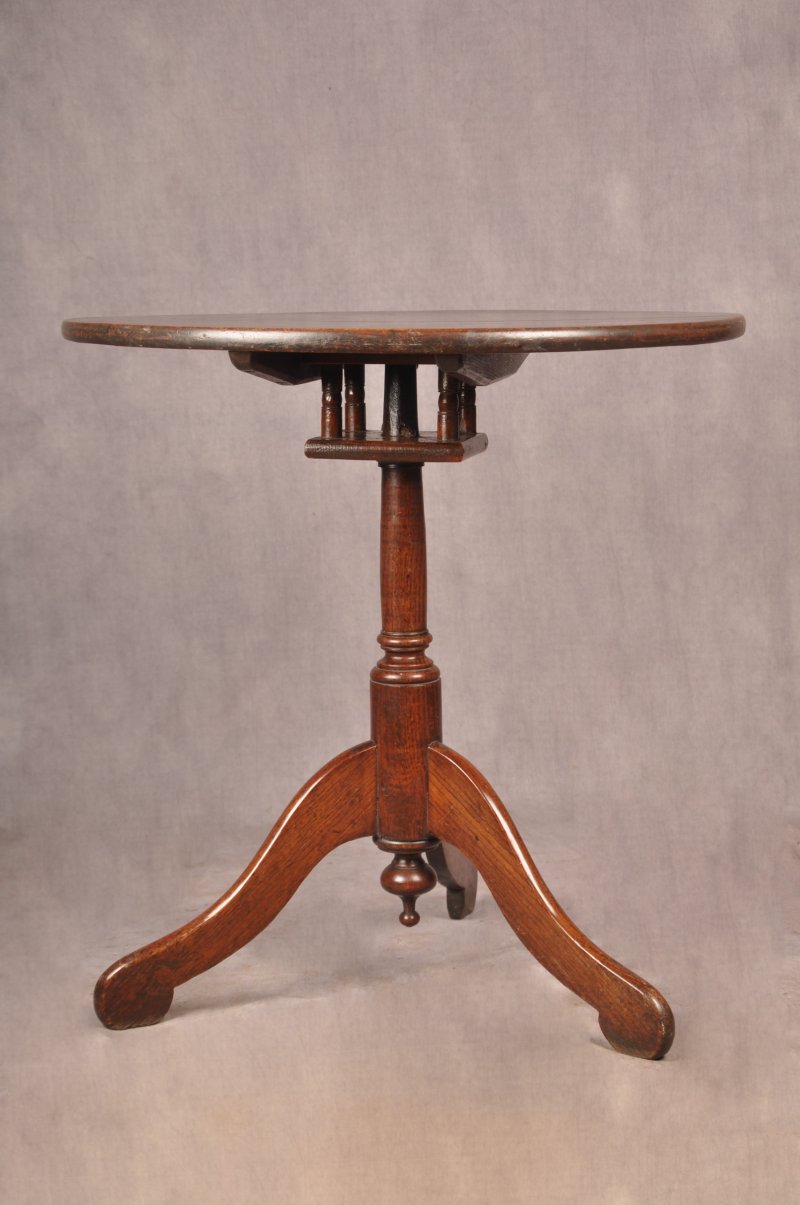 Rare 18th Century Oak Country Tripod Table