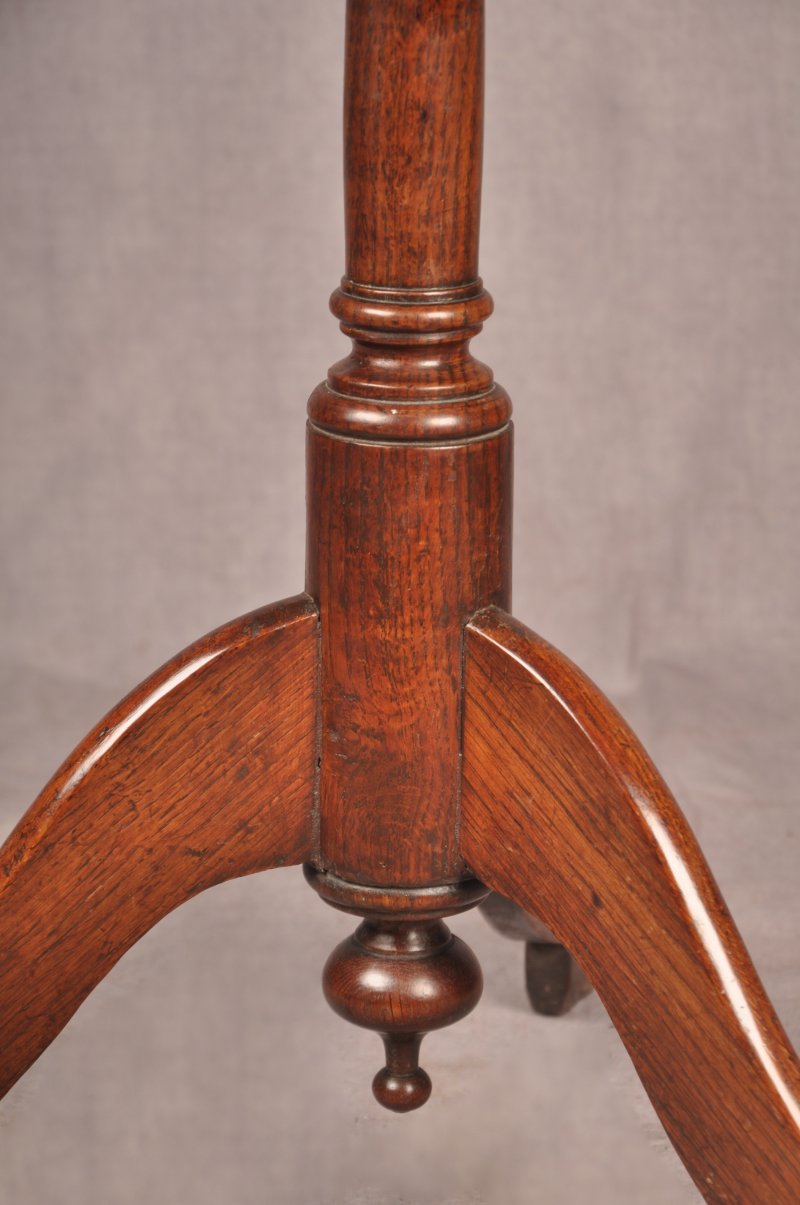 Rare 18th Century Oak Country Tripod Table