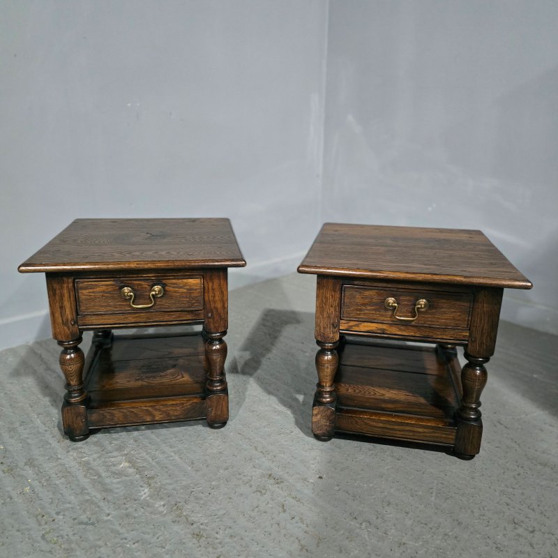 Super Pair Oak Lamp Tables