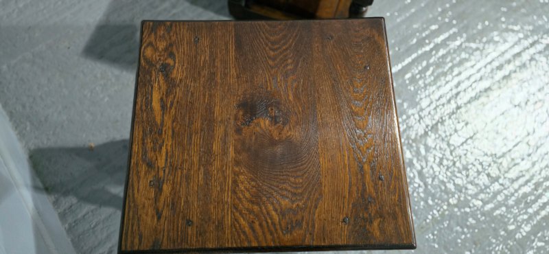 Super Pair Oak Lamp Tables