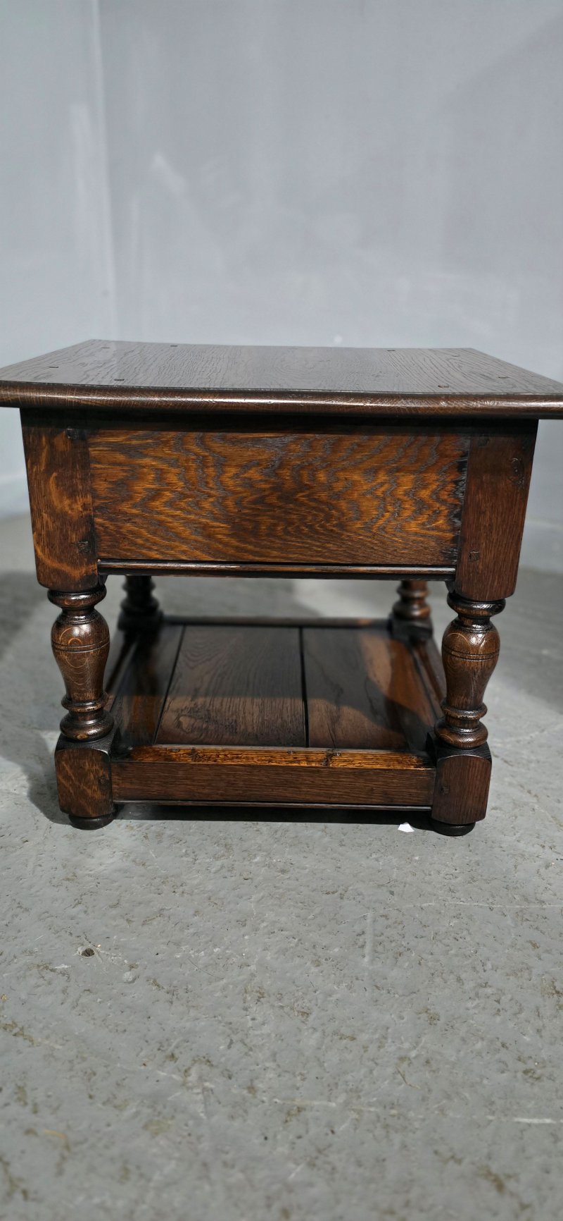 Super Pair Oak Lamp Tables