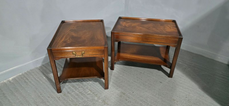 Wonderful Pair Mahogany Lamp Tables - Image 7